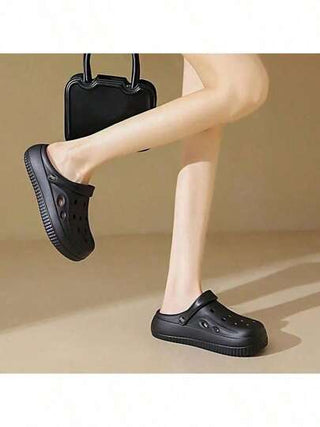 صنادل رجالية جديدة منفذة للهواء قابلة للارتداء برقبة، رياضية من شبكة قابلة للسقوط، برأس دائري مسطح مانع للانزلاق، خفيفة الوزن بلون متماسك ، أحذية بستانية متعددة الاستخدامات