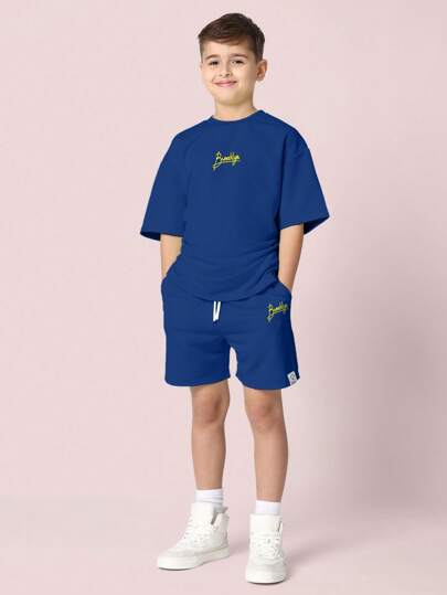 ملابس رياضية أطفال SUMWON طقم شورت إسكريبت بروكلين الملابس المنسقة الأنيقة للشباب ألبسة مريحة نشطة غير رسمية حضرية رائعة، لوح رياضي منزلي رياضي، طقم من قطعتين