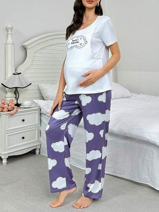 Shein Underwear&Sleepwear Maternity بدلة بيجاما الحمل الكاجوال مطبوعة بأكمام قصيرة وبنطلون طويل