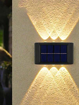 قطعتين ضوء جداري مضيء ب-6 مصابيح LED يعمل بالطاقة الشمسية، إنارة جدارية خارجية مقاومة للماء مع التحكم في الإضاءة العلوية والسفلية، صالحة للحدائق والساحات والشوارع والشرفات وتزيين الممرات