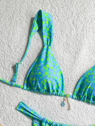 Swim Mod مجموعة بكيني نسائية صيفية مثيرة مع سيقان رفيعة وطبعات عشوائية مزينة بالزهور واللؤلؤ، سوبرباتوم وأعلى قطعتين