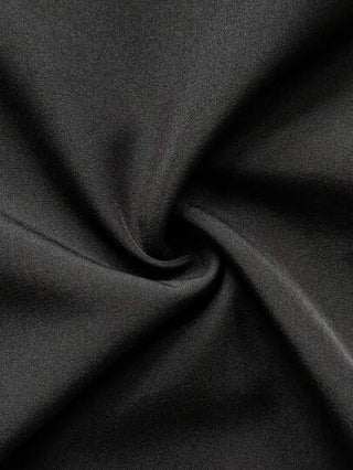 Manfinity Homme قميص كاجوال أكمام طويلة أزرار منخفضة بطبعات جيومترية تباين للرجال في الخريف ، طبعات فينتاج على الياقة ، للأب والابن