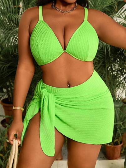 Slaydiva طقم بيكيني حجم كبير للنساء 3 قطع، بنقشة لون أحادي من قماش خاص مع حمالة صدر معدنية، قطعة علوية نفّاثة و سروال مثلث وتنورة قصيرة، ملابس سباحة أنيقة وجذابة لقضاء عطلة شاطئية