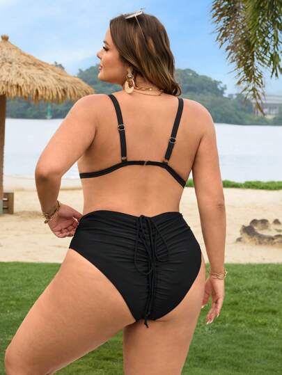 SHEIN CURVE+ بوسط سوداء اللون صلبة وسحاب للسيدات ذوات الحجم الكبير أسفل ملابس السباحة الشاطئية