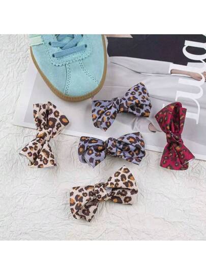 زوج جديد من أحذية موضة الفهد الكلاسيكية القوس، أحذية زهرة، أحذية مشبك، اكسسوارات زخرفية ملائمة للصنادل والأحذية ذات الكعب العالي والأحذية الألمانية التدريبية والأحذية الكاجوال، خامات مجوهرات DIY مصنوعة يدويًا بدون مشابك