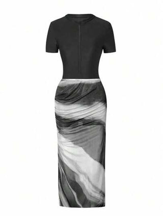 Swim Shayni طقم صيفي للنساء: ملابس علوية تانكيني بأكمام قصيرة وسحاب في الرقبة وشورت ، مع تنورة طويلة مرقعة بالزهور كغطاء , ملابس عطلة وأجازة عفوية