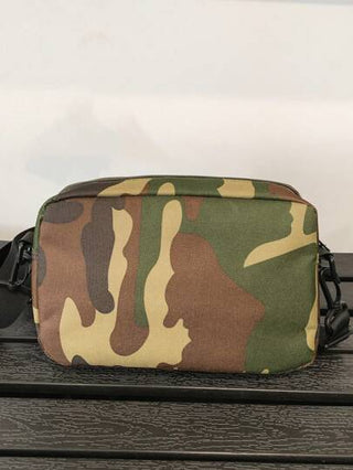 حقيبة مربعة بسيطة ذات لون أسود ثابت مع أشرطة قابلة للتعديل