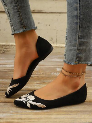 أحذية قباقيب نسائية سوداء ذات رؤوس مدببة مطرزة بالزهور، أنيقة وعملية للارتداء اليومي والعمل كممرضة أو طاقم الضيافة، موكاسين صيني خفيف الوزن