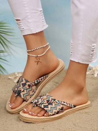 صندل شبشب مسطح للنساء مقاسات كبيرة المقاس مفتوح الأصبع، بسيط ومريح، كاجوال، أنيق ومناسب للشاطئ والعطلات الصيفية