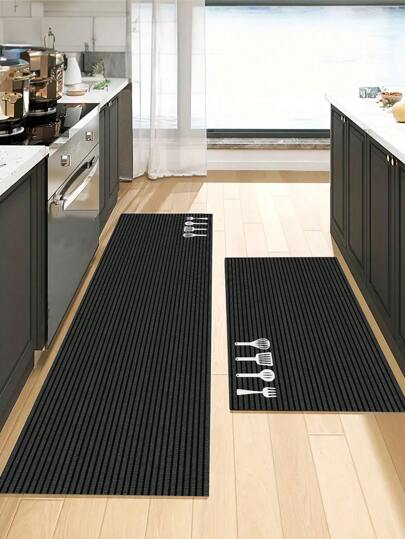 قطعة 1 من بساط المطبخ المبطن بالقماش الحراري بتصميم حد أدنى داكن. ماص للرطوبة ومقاوم للاتساخ، مانع للانزلاق ومقاوم للتآكل، سهل التنظيف. يمكن استخدامه كبساط للمطبخ أو الحمام أو غرفة الغسيل أو الممر أو ديكور الغرفة