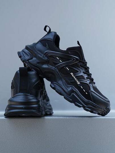 أحذية رياضية رجالي منخفضة القدم ذات طبقات متساوية من الطابعة، قابلة للتنفس، مقاومة للانزلاق، طباعة أحرف، أربطة لمسك القدم، إطار قدم مستدير، سهلة الارتداء، لجميع المناسبات اليومية الرياضية والعادية، موضة مريحة وذات طلب عالي