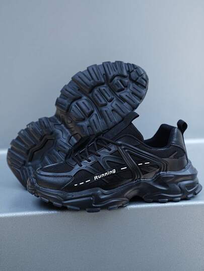 أحذية رياضية رجالي منخفضة القدم ذات طبقات متساوية من الطابعة، قابلة للتنفس، مقاومة للانزلاق، طباعة أحرف، أربطة لمسك القدم، إطار قدم مستدير، سهلة الارتداء، لجميع المناسبات اليومية الرياضية والعادية، موضة مريحة وذات طلب عالي