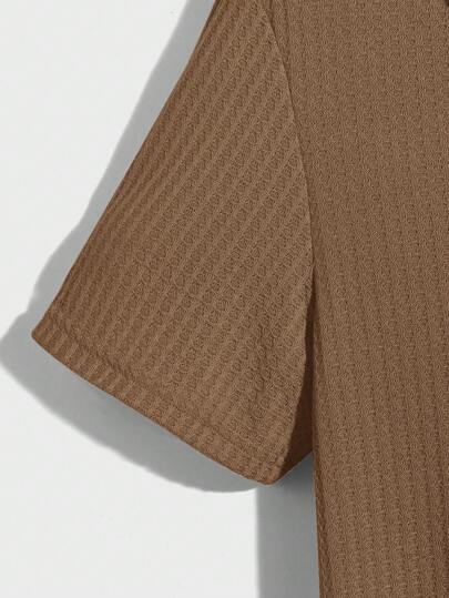 Manfinity RelaxMax قميص بولو رجالي قصير الأكمام بياقة على شكل v، لون أحادي، مناسب للصيف