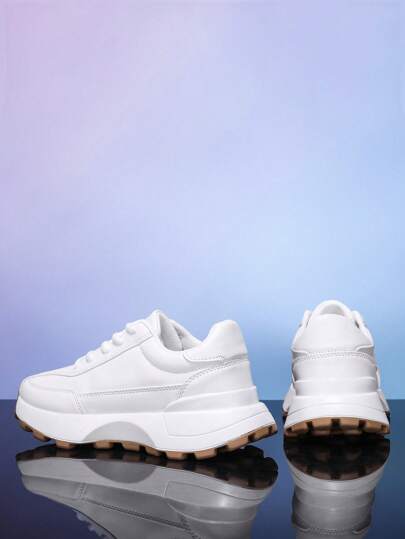 أحذية رياضية كاجوال صيفية جديدة للرجال ذات منظر جلدي منفذ للهواء، أحذية رياضية عصرية للركض