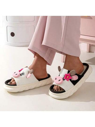 حذاء النعل السميك ذو نمط البقرة العصري والجميل