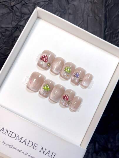 10 قطع من أظافر الاصطناعية اليدوية الخالصة قابلة للارتداء ، أظافر ضغط للربيع والصيف ذات شكل قصير مع لوازم الأظافر