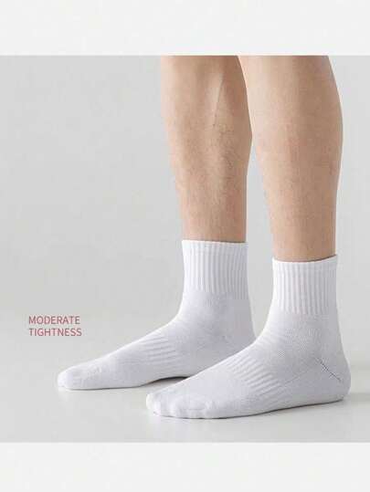 15 زوجًا من الجوارب البيضاء العادية للرجال، مقاومة للروائح الكريهة، قابلة للتنفس، تمتص العرق، مناسبة لكل المواسم، للارتداء اليومي والرياضة