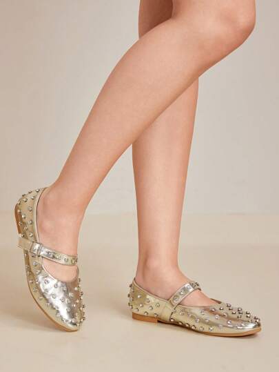 MOTF PREMIUM أحذية سبتة مُريحة كاجوال بمرية كاوبوي سوداء مرصعة بالدبابيس بشكل عصري كلاسيكي - تصميم أصابع القدم الدائرية بطراز منبطح