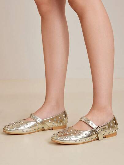 MOTF PREMIUM أحذية سبتة مُريحة كاجوال بمرية كاوبوي سوداء مرصعة بالدبابيس بشكل عصري كلاسيكي - تصميم أصابع القدم الدائرية بطراز منبطح