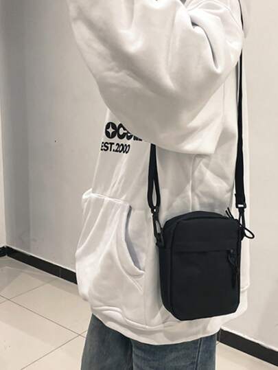 حقيبة كتف متعددة الجيوب، أبزمة أشرطة متقاطعة، حقيبة كاجوال لون ثابت، حزام كتف قابل للتعديل، سحاب حقيبة الكتف، تصميم بسيط لحقيبة الكتف المتقاطعة، حقيبة كتف من النايلون مقاومة للماء (لا تشمل الدالات)