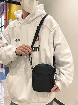 حقيبة كتف متعددة الجيوب، أبزمة أشرطة متقاطعة، حقيبة كاجوال لون ثابت، حزام كتف قابل للتعديل، سحاب حقيبة الكتف، تصميم بسيط لحقيبة الكتف المتقاطعة، حقيبة كتف من النايلون مقاومة للماء (لا تشمل الدالات)