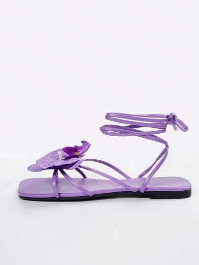 شبشب نسائي بنعل مسطح بأشرطة زهور بطراز فرنسي، صيفي للخارج، أحدث صيحات الموضة، مناسب للتنزه والتسوق والحفلات