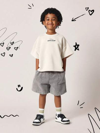 SUMWON مجموعة قطعتين صيفية قطنية من قميص كم قصير و شورت كاجوال مناسبة للأطفال بطراز الشارع والرياضة، ملابس أنيقة لطفل "بطل التزلج المستقبلي"