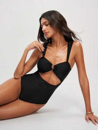 مايوه حريمي قطعة واحدة Swim Chiccia بدلة سباحة قطعة واحدة للنساء بتصميم فراشة منقوش وأحادي اللون