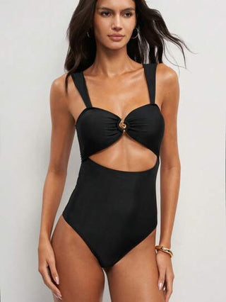 مايوه حريمي قطعة واحدة Swim Chiccia بدلة سباحة قطعة واحدة للنساء بتصميم فراشة منقوش وأحادي اللون