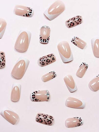 ارتق بمظهرك على الفور باستخدام 24 قطعة، أظافر سهلة الوضع متوسطة، أظافر فرنسية بيضاء كلاسيكية ذات طبعة نمر بني وأسود، أظافر فرنسية عليها ديكور بالراين 3D، طقم أظافر مزيف أنيق مربع الشكل، تصميم أظافر بسيط وأنيق، مناسب للفتيات والنساء في الاستخدام...