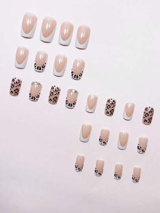 ارتق بمظهرك على الفور باستخدام 24 قطعة، أظافر سهلة الوضع متوسطة، أظافر فرنسية بيضاء كلاسيكية ذات طبعة نمر بني وأسود، أظافر فرنسية عليها ديكور بالراين 3D، طقم أظافر مزيف أنيق مربع الشكل، تصميم أظافر بسيط وأنيق، مناسب للفتيات والنساء في الاستخدام...