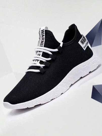 زوج من أحذية الجري الخفيفة المرنة والقابلة للتنفس مع حبال زخرفية مُزَيَّنة بالأزرار، أحذية رياضية مُرَبَّطَة أماميًا (تصميم جانبي عشوائي غير متماثل)