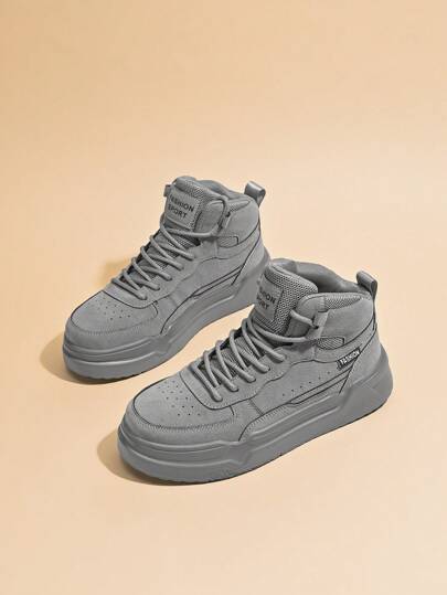 أحذية رياضية كاجوال عصرية عالية الكعب من الجلد الملون الصلب للرجال، مريحة للارتداء اليومي والخارجي والشوارع، تتناسب مع ملابس الشارع الزوجية المسطحة