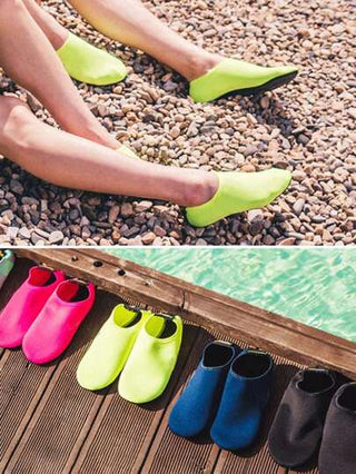 زوج من الجوارب الخفيفة السريعة الجفاف المناسبة للشاطئ والسباحة والقوارب والصيد واليوجا والتمارين المائية (ملاحظة: الأحذية ذات النعل الرقيق ، يرجى الشراء بعناية)