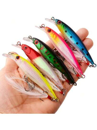 1 قطعة/5 قطع/10 قطع من طعوم الصيد الإصطناعية على شكل سمكة قاقير ذات أعين ليزرية - 9 سم/3.54 بوصة، 6.8 جم/0.24 أونصة، طعوم صلبة اصطناعية مزودة بخطاف ذو ريش - مثالية لصيد المزيد من الأسماك