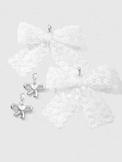 ROMWE Kawaii 4 قطعة / مجموعة من مزينات الأحذية شبكية بيضاء مطرزة فاخرة فاخرة وعملية مع فيونكة شبكية من مادة CCB فضية, مجموعة زخرفية مناسبة للنساء ، الارتداء اليومي ، كهدية