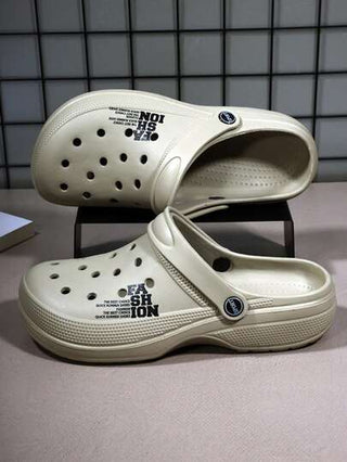 أحذية صيفية رجالية مريحة متعددة الاستخدامات وقابلة للتنفس بفتحات، صنادل سهلة الارتداء، أحذية شاطئ مانعة للانزلاق