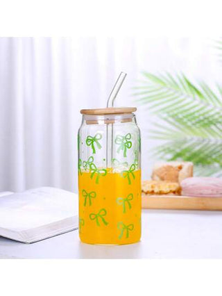 زجاج بغطاء وقصبة ,كوب ماء بنقش الفيونكة. كوب قهوة أمريكية مثلجة, زجاجة ماء زجاجية, إبريق زجاجي, كوب شراب. مناسب للقهوة والمشروبات الغازية والعصائر والكابتشينو والشاي (ديكور مطبوع يدويًا، قد توجد اختلافات طفيفة في الألوان بين الصور والمنتج الفعلي)