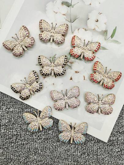 2 زخرفة أحذية على شكل فراشة مصنوعة من راتنج ABS مرصعة بحجارة الراين الملونة، إكسسوارات أحذية فاخرة قابلة للإزالة للنساء، مناسبة للصنادل والأحذية الشاطئية والحقائب، للاستخدام كهدايا في المناسبات كعيد الميلاد وعيد الحب وغيرها (الأحذية غير مشمولة)