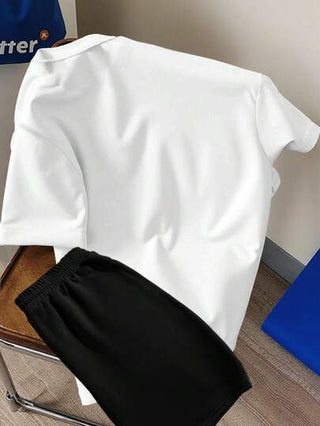 Manfinity Hypemode طقم تي شيرت بياقة طاقم وأكمام قصيرة مطبوع عليه شعار ، وشورت خصر ربطة للرجال