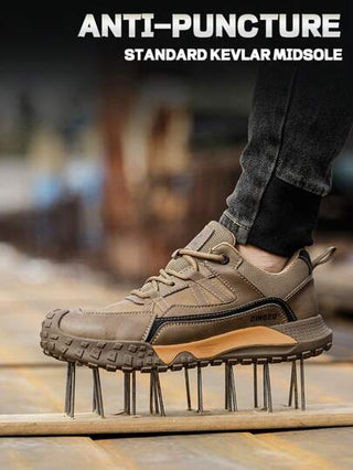 زوج من أحذية السلامة ذات الرؤوس الحديدية البنية للرجال للصيف، خفيفة الوزن ومريحة مقاومة للانزلاق وللتهوية وقوية، أحذية رياضية آمنة مانعة للثقب والصدمات وباستنادة مريحة، مناسبة للمواقع الإنشائية والبستنة والمستودعات والصيانة اليومية
