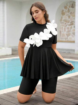 Swim Mulvari زي سباحة محتشم من جزأين للمرأة كبيرة الحجم، ملابس علوية حمالة مزينة بزهرة وشورت