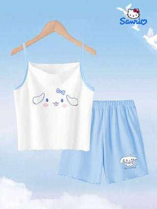بيجاما Sanrio مجموعة أثاث منزلي لطيف وحلو للأطفال ، بطبعات الكلب الكرتوني ذي الأذنين الكبيرة من ساريو، سترة علوية قصيرة بدون أكمام وشورت أزرق عصري وكاجوال للفتيات