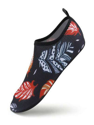 أحذية مائية خارجية يمكن ارتداؤها من قبل الرجال والنساء ، خفيفة الوزن ، مانعة للانزلاق ، من السهل ارتداؤها ، مناسبة للرياضات المائية ، المشي لمسافات طويلة ، السباحة ، التسلق ، بتصميم غير متماثل كشمواه