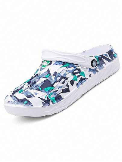 زوج من الأحذية الرياضية صيفية المطبوعة بطبعة غير متماثلة للرجال، نعل سميك من مادة EVA، صندل شاطىء مقاوم للانزلاق لارتداء خارج المنزل