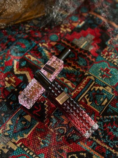 Cirelle قطعة واحدة / 30 مل رذاذ منعش للهواء ، معطر هواء جميل ، رذاذ السعادة ، يحتوي على نضارة طبيعية طويلة الأمد وطبيعة ساحرة ، وينطلق منه روائح أنيقة للزهور والفواكه للاستخدام في الأماكن الداخلية والخارجية والمواعيد والحفلات والعطلات والعائلات...