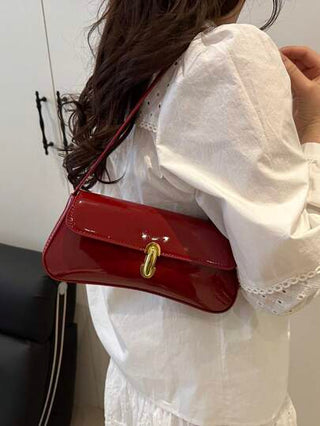 حقيبة كتف واحدة مزينة بغطاء جلد زائف مشرب بالزيت من الطراز القديم للنساء مناسبة للمواعدة والخروجات والحفلات