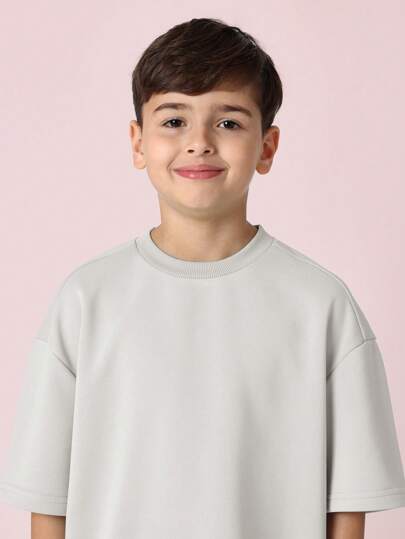 SUMWON تيشيرت غرافيك بيان "اتصل بمصممي الأزياء" للأطفال، ملابس شارع كاجوال، قصير الأكمام، فضفاض، موضة الصيف