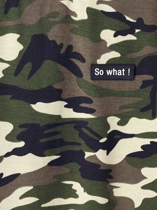 SHEIN قميص كاجوال بأكمام قصيرة وياقة مستديرة مطبوع بطبعة الكامو للشاب المراهق، للصيف