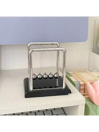 قطعة واحدة، مهد نيوتن المعدني الكرات التوازن - لعبة حاسوب مكتبية فيزيائية محمولة للمبتدئين ، من مادة PP متينة ، باللون الأسود ، تصميم قوي مع كرات معدنية مصقولة ، مثالية لهواة العلوم وديكور المنزل ، عنصر ديكور منزلي | ملحق مكتبي أنيق | بنية مستقرة ، لعبة ت